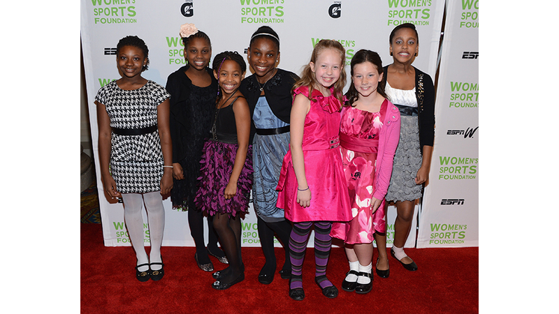 Illustration for article titled Gold Medals and Gold Dresses at the Salute to Women in Sports Gala